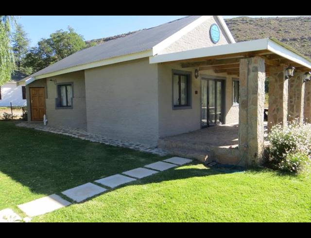 1 BEDROOM HOUSE FOR SALE IN NIEU BETHESDA